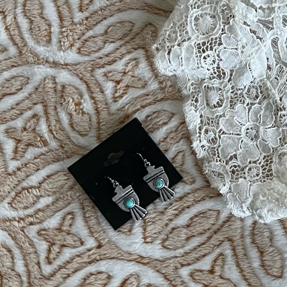 Lucky Brand Silvertone Native Bird Earrings - Picture 8 of 8